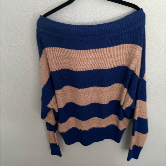 Free People Bow Sweater - Picture 6 of 8